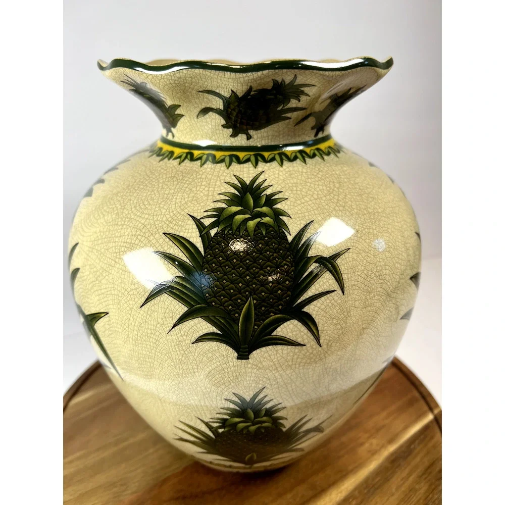 Pineapple Motiff 11x8